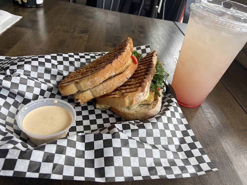 The Station Café and Lounge