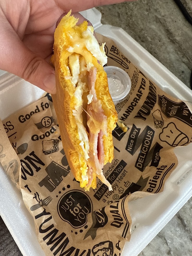 Casita Vieja Deli and Restaurant LLC