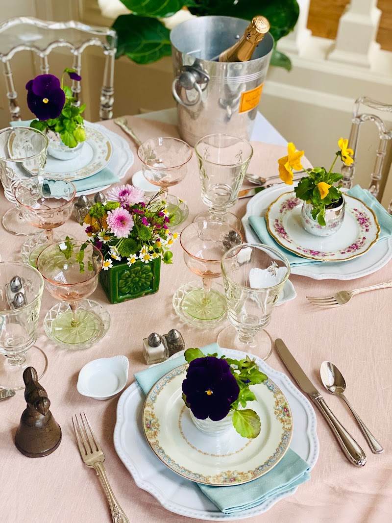 Chez Foushee Restaurant & Bar