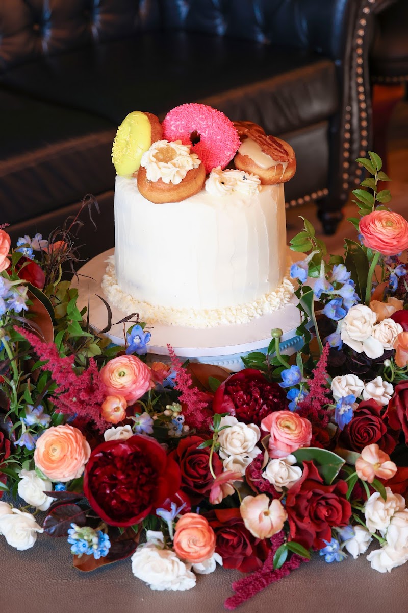 YoYo Donuts, Coffee and Ice Cream Bar