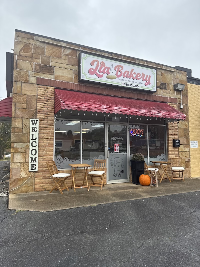 Lia bakery