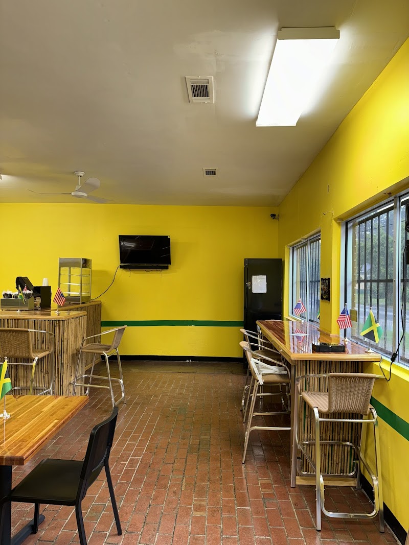 Yaadbak International Eatery