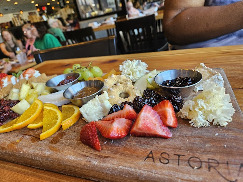 Astoria Cafe & Market