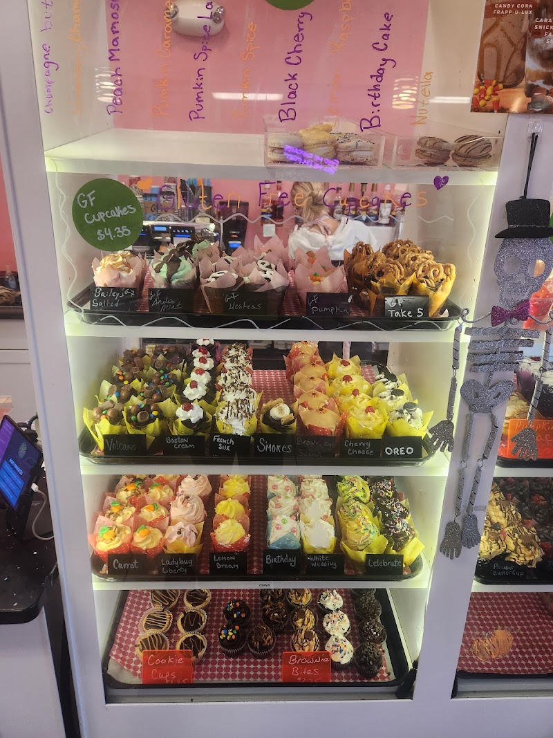 Tamara's: The Cake Guru's Sweets Boutique | Bakery, Ice Cream, Açaí & Coffee