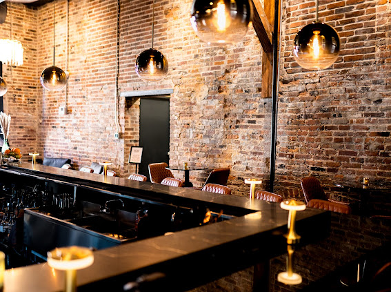 Videira Wine Shop & Bar