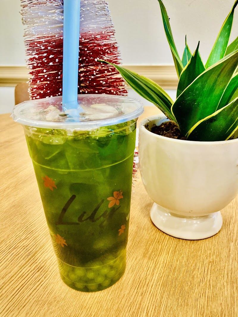 Lily coffee, tea & bread