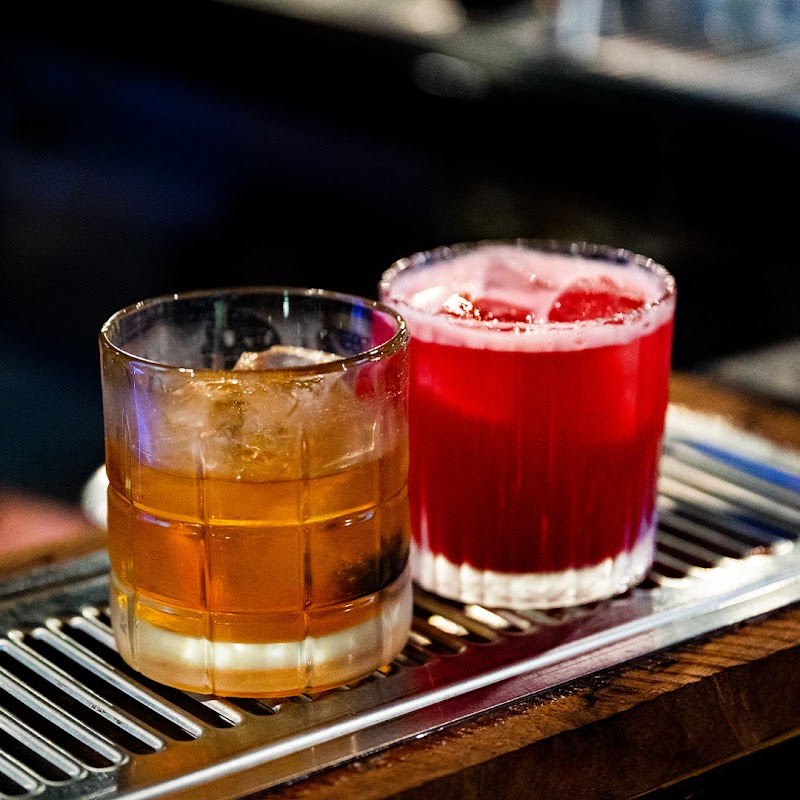 The Tee Box - Golf Bar & Restaurant