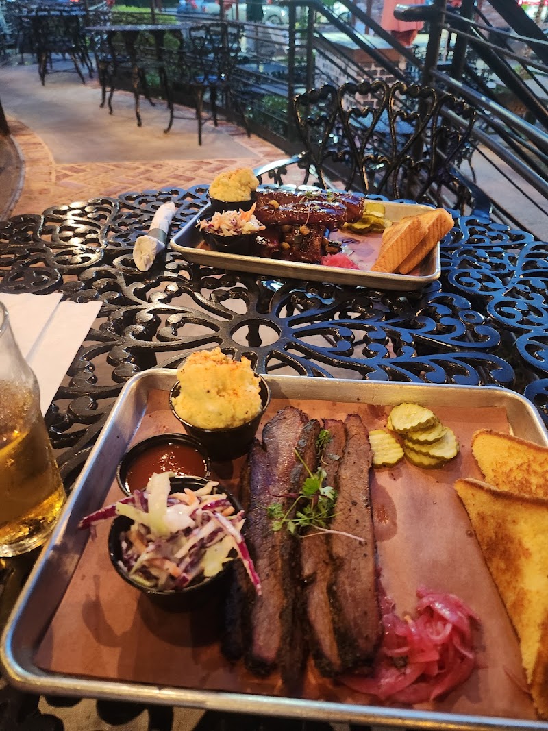 Bayou Heights Bier Garten