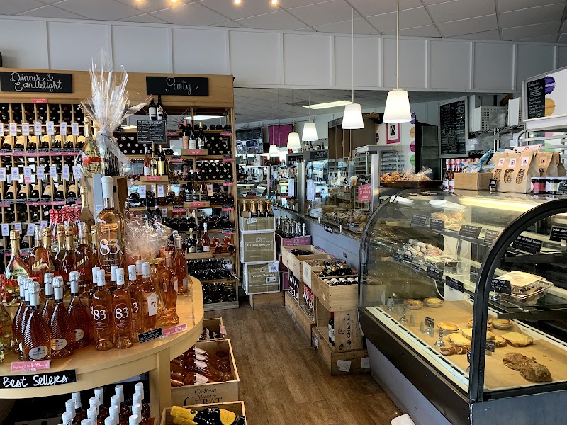 Atelier Monnier Pinecrest, French Bakery, Cafe & Fine Wine Boutique