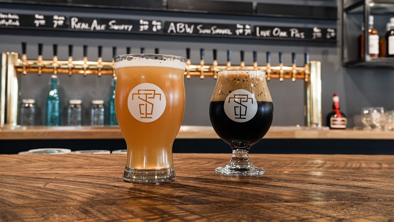 Turnstile Bar and Restaurant