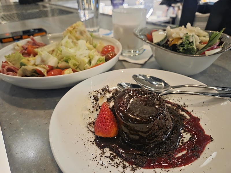 Tulu Seaside Bar & Grill