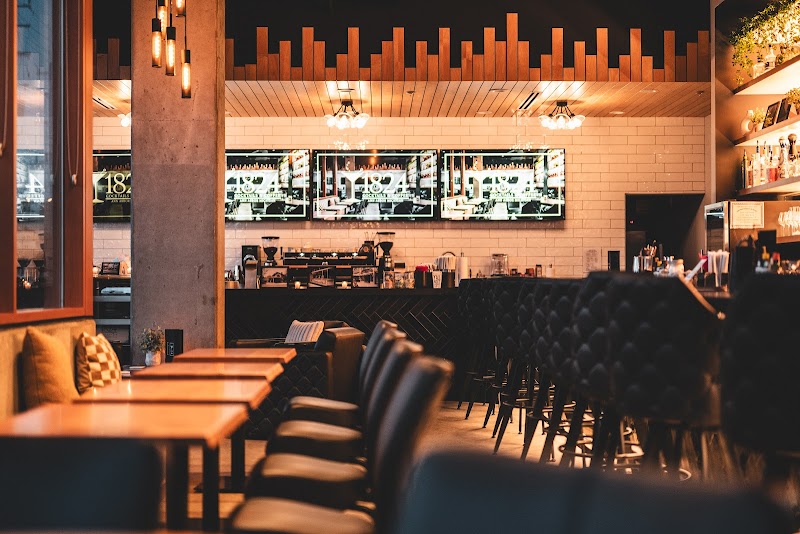 1824 Cocktails & Coffee