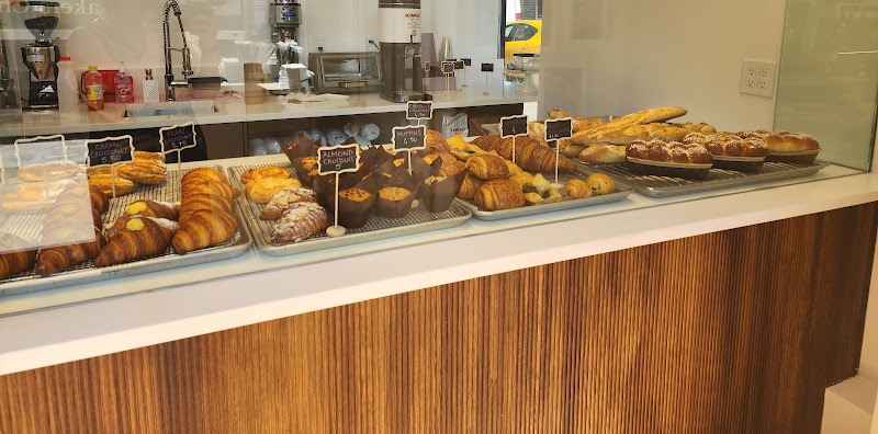 Bianco Latte Bakery & Cafe