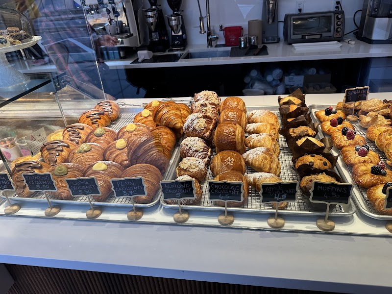 Bianco Latte Bakery & Cafe