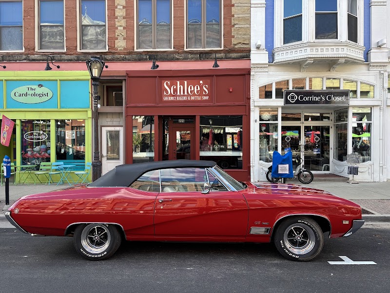 Schlee’s Gourmet Bakery & Bottle Shop