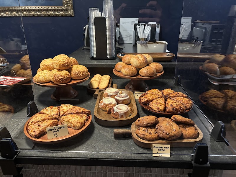 Schlee’s Gourmet Bakery & Bottle Shop