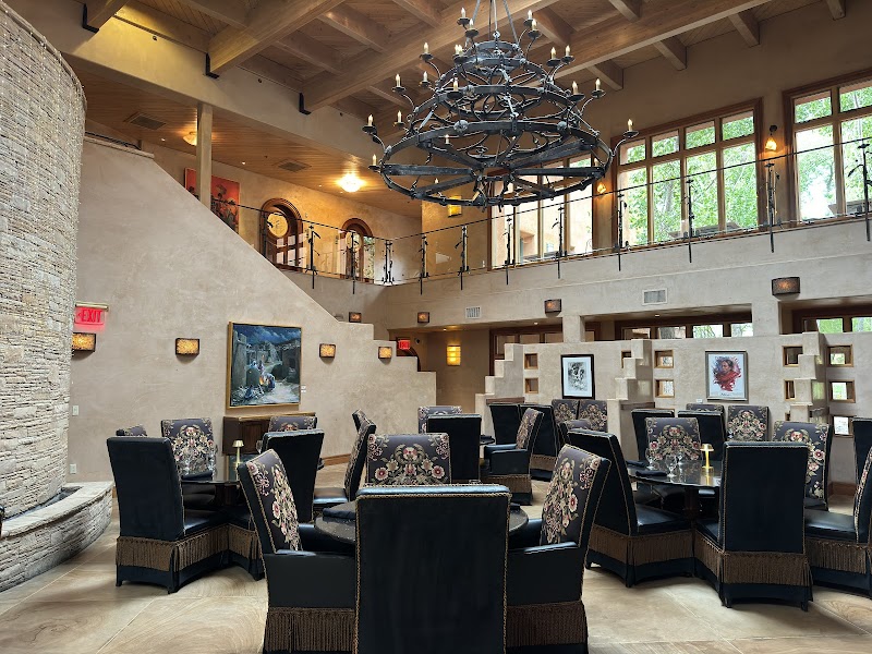 De La Tierra Restaurant