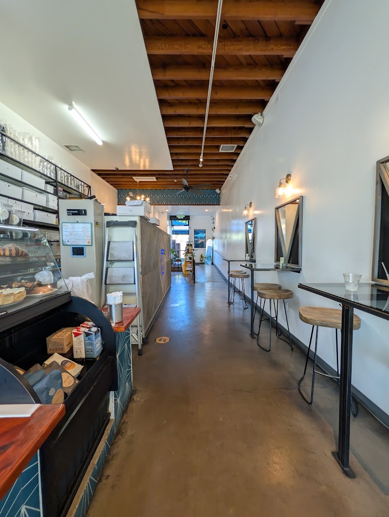 Cara Vana Coffee Shop