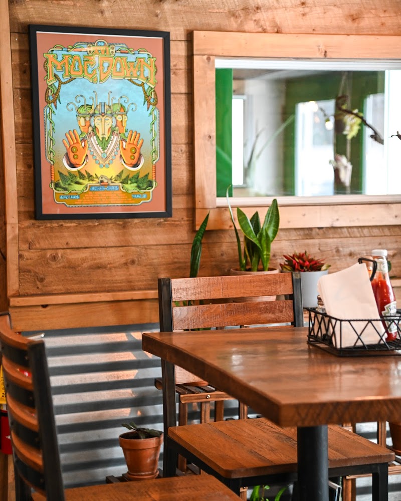 Shakedown Street BBQ & Grill