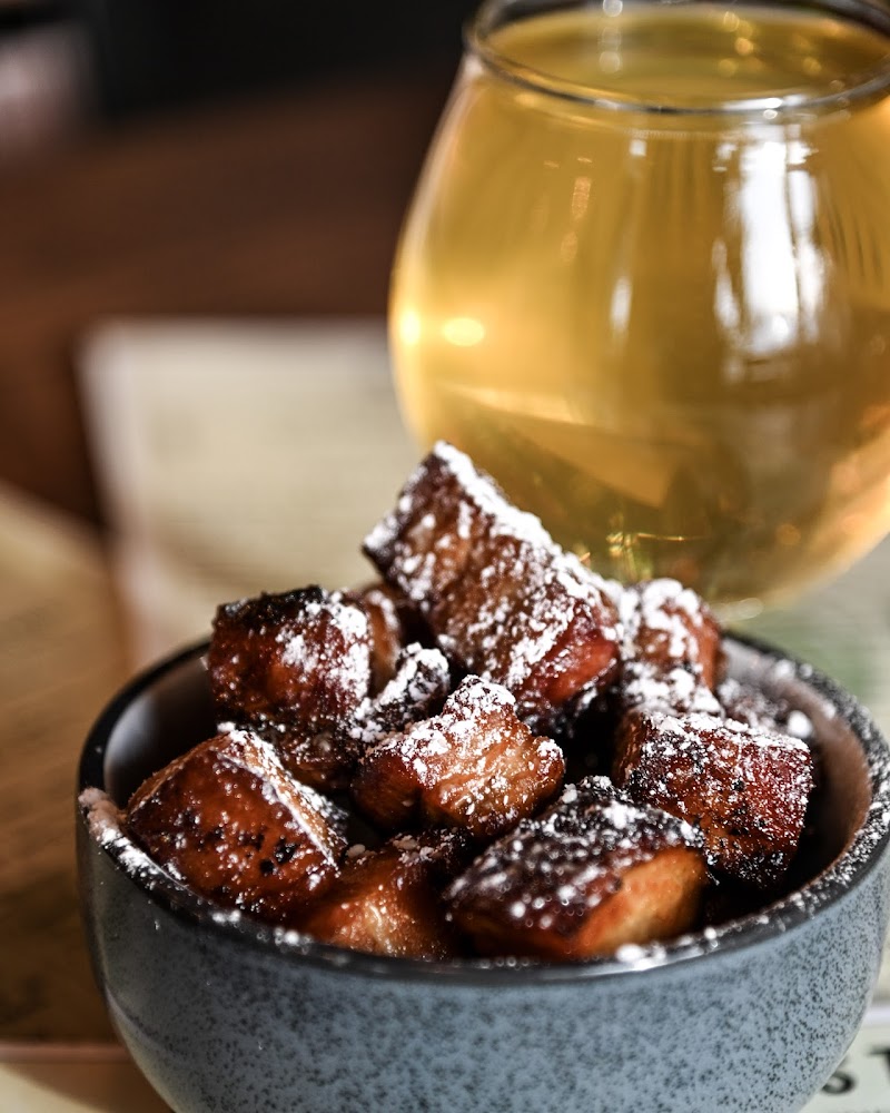 Shakedown Street BBQ & Grill