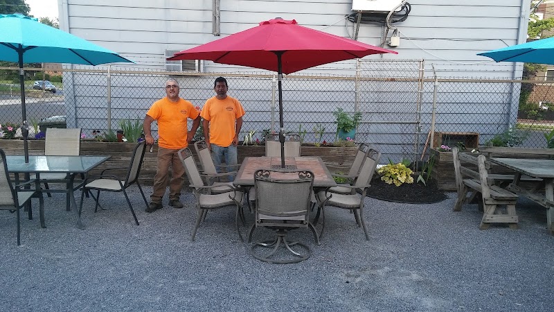 La Cabaña Bakeshop & Restaurant