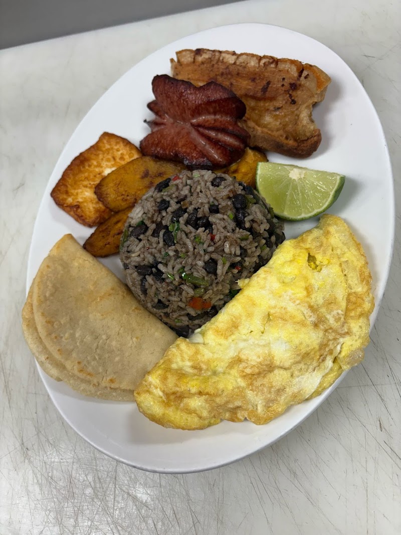 La Cabaña Bakeshop & Restaurant