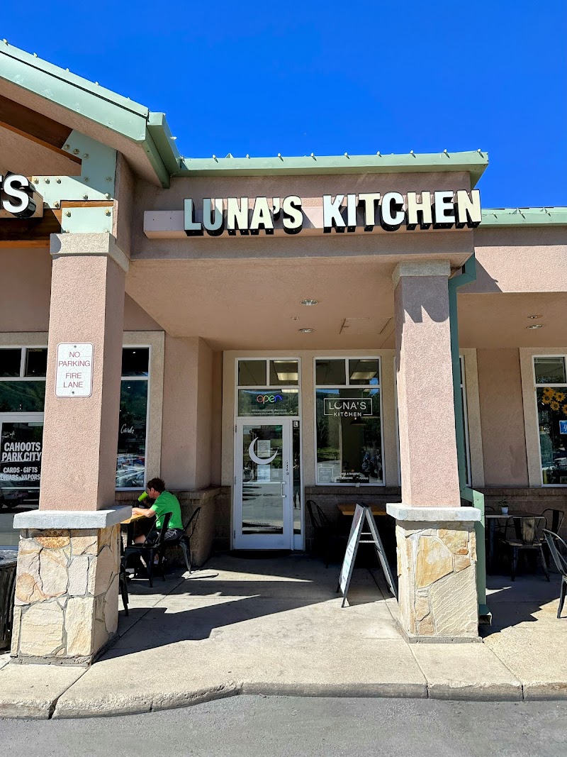 Luna's Kitchen