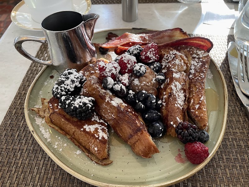 Becca Restaurant & Garden