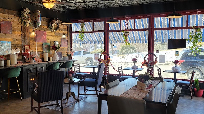 Common Grounds Bistro