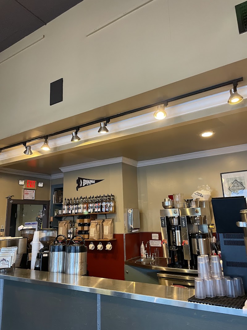 Broadway Café