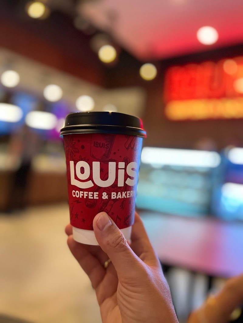 LOUIS Coffee & Bakery