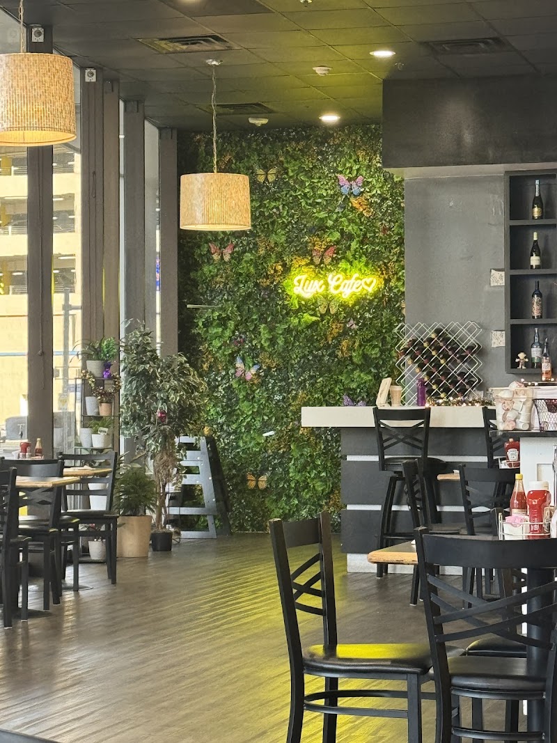 Lux Cafe | Best Southern Cuisine