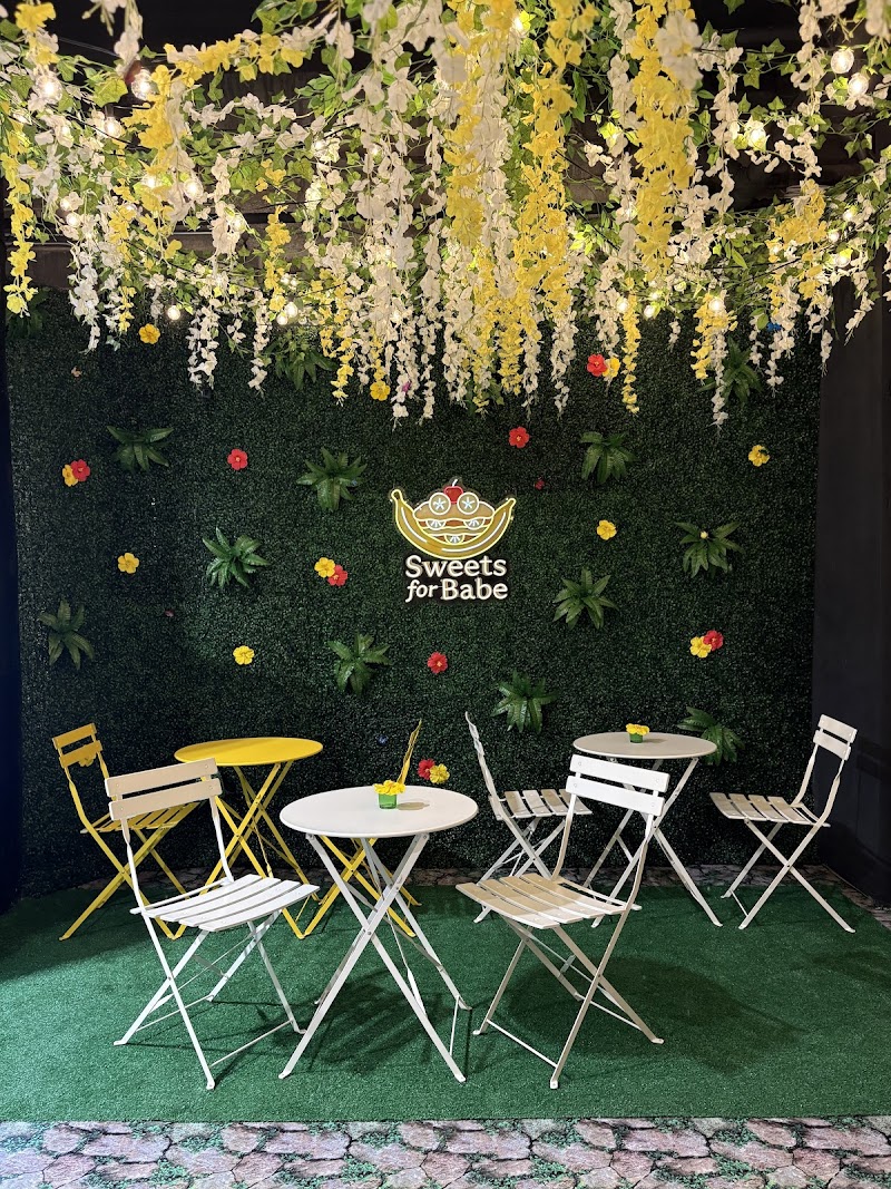 Sweets for Babe Café