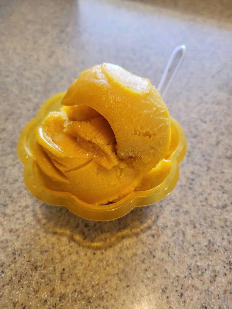 Charlie's Cafe | Biodesign