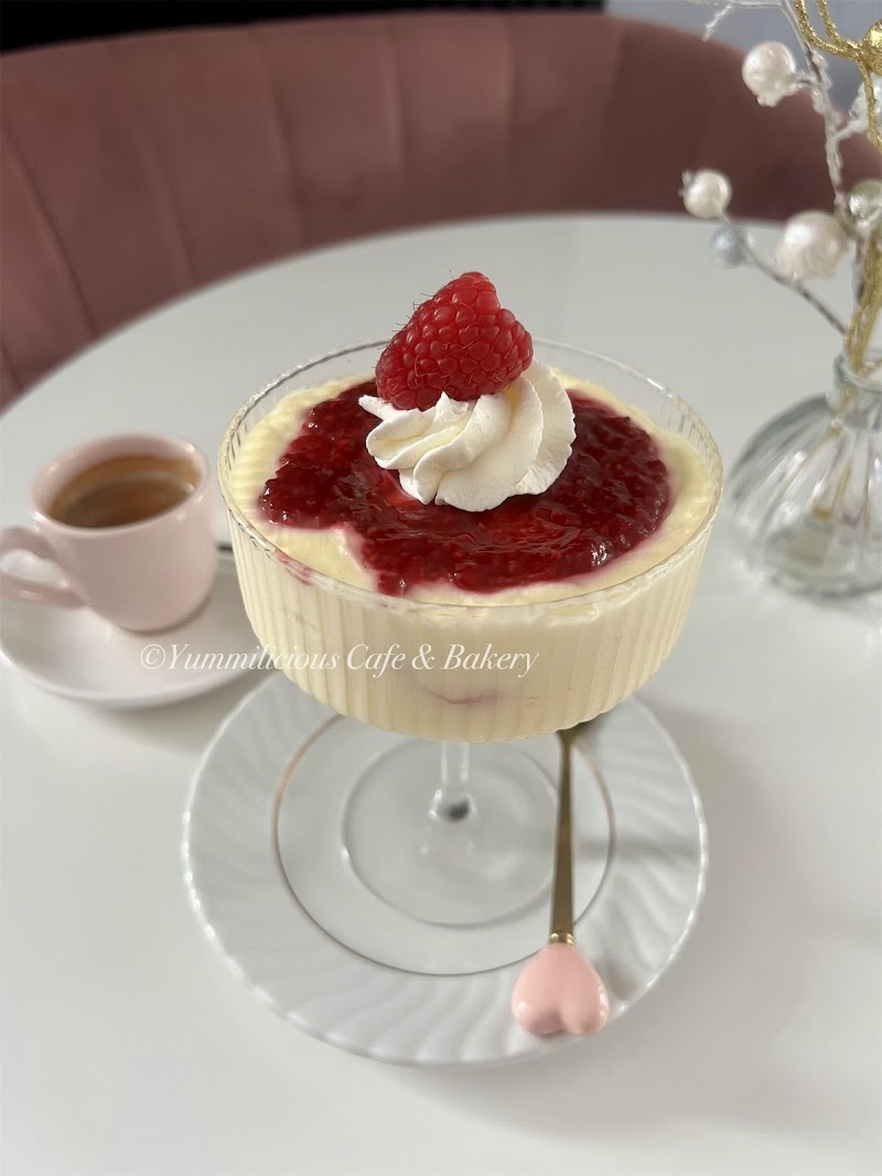 Yummilicious Cafe & Bakery