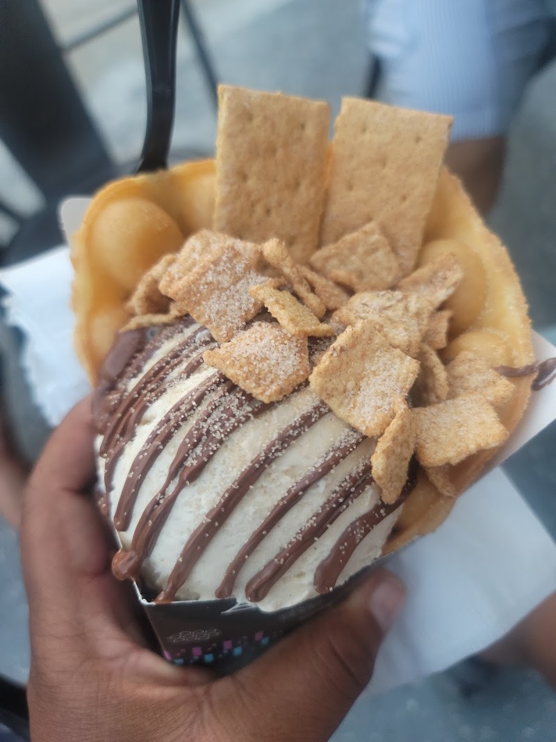 Eiffel Waffle Bolingbrook