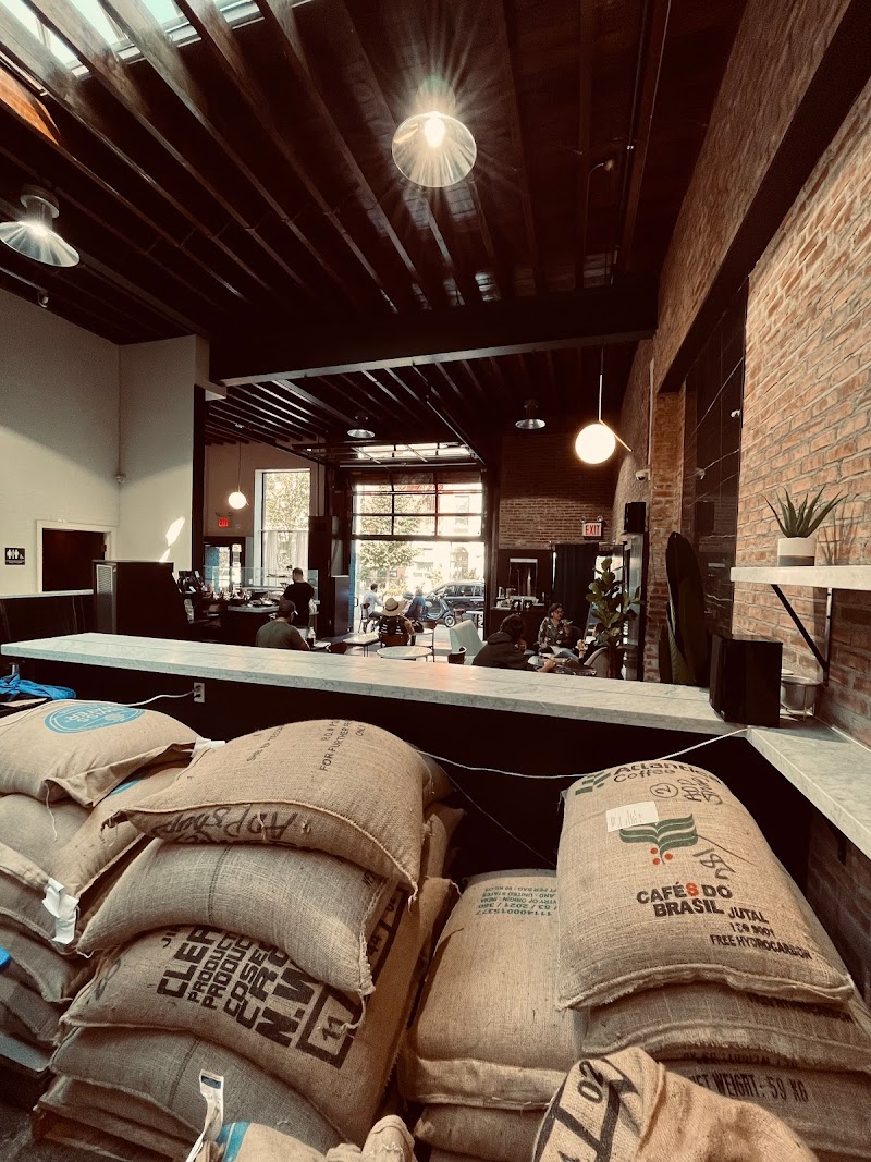 Dell'Aria - Italian Love for Coffee