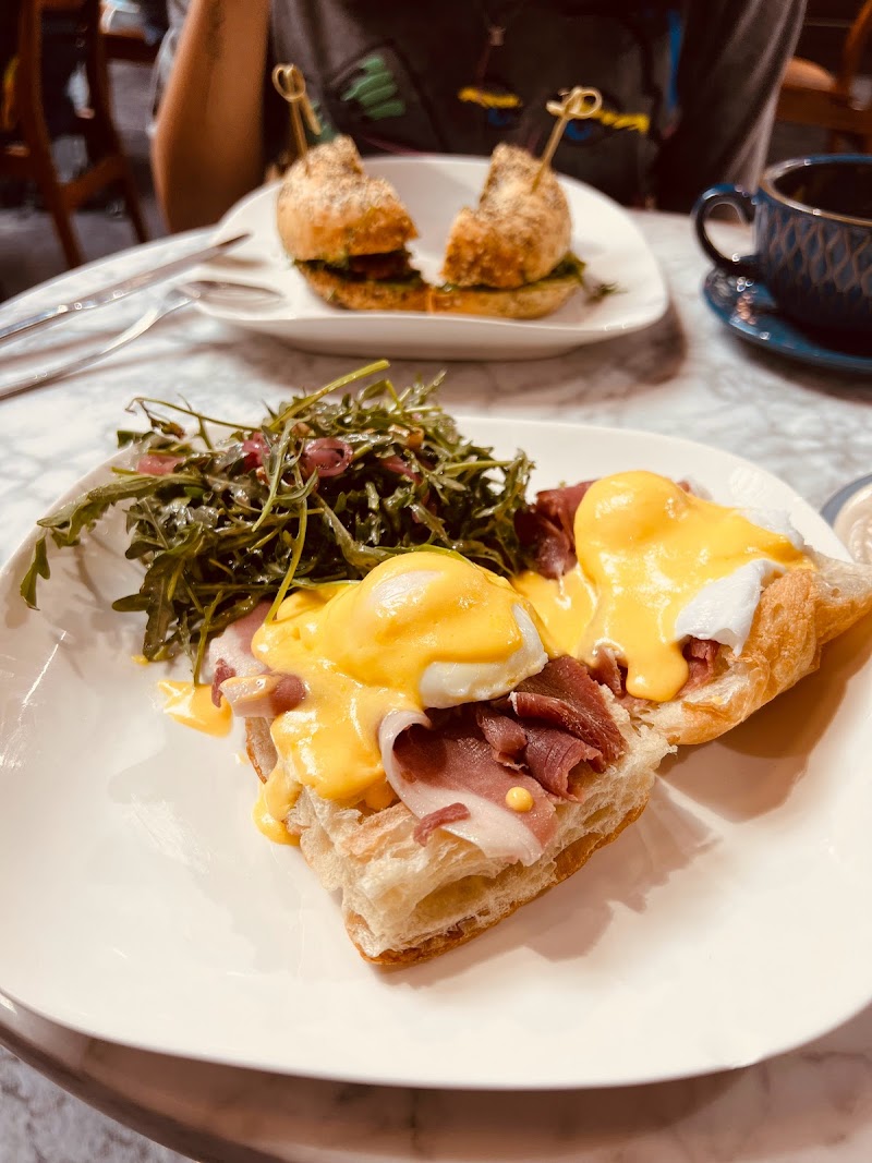 Dell'Aria - Italian Love for Coffee