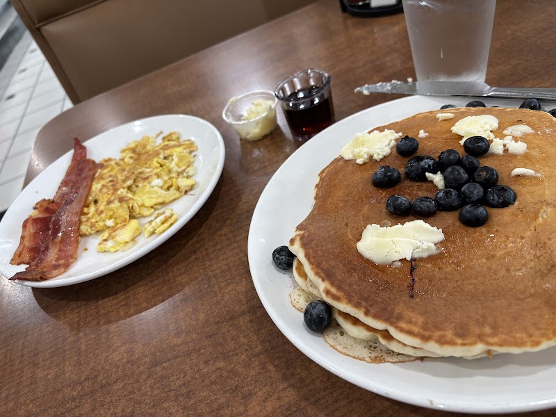 The Corner Grill and Bakery