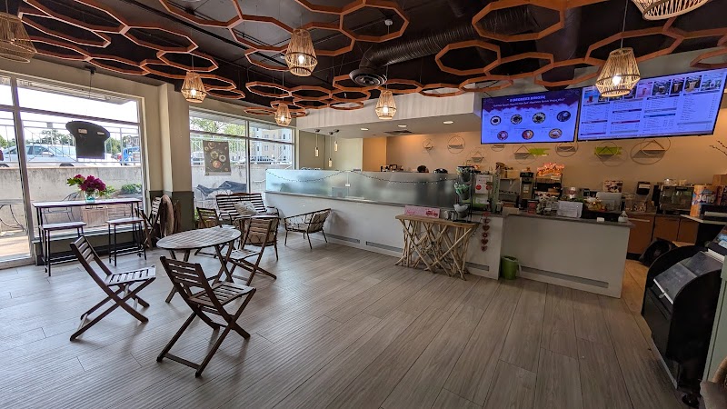 8 Degrees Cafe & Boba