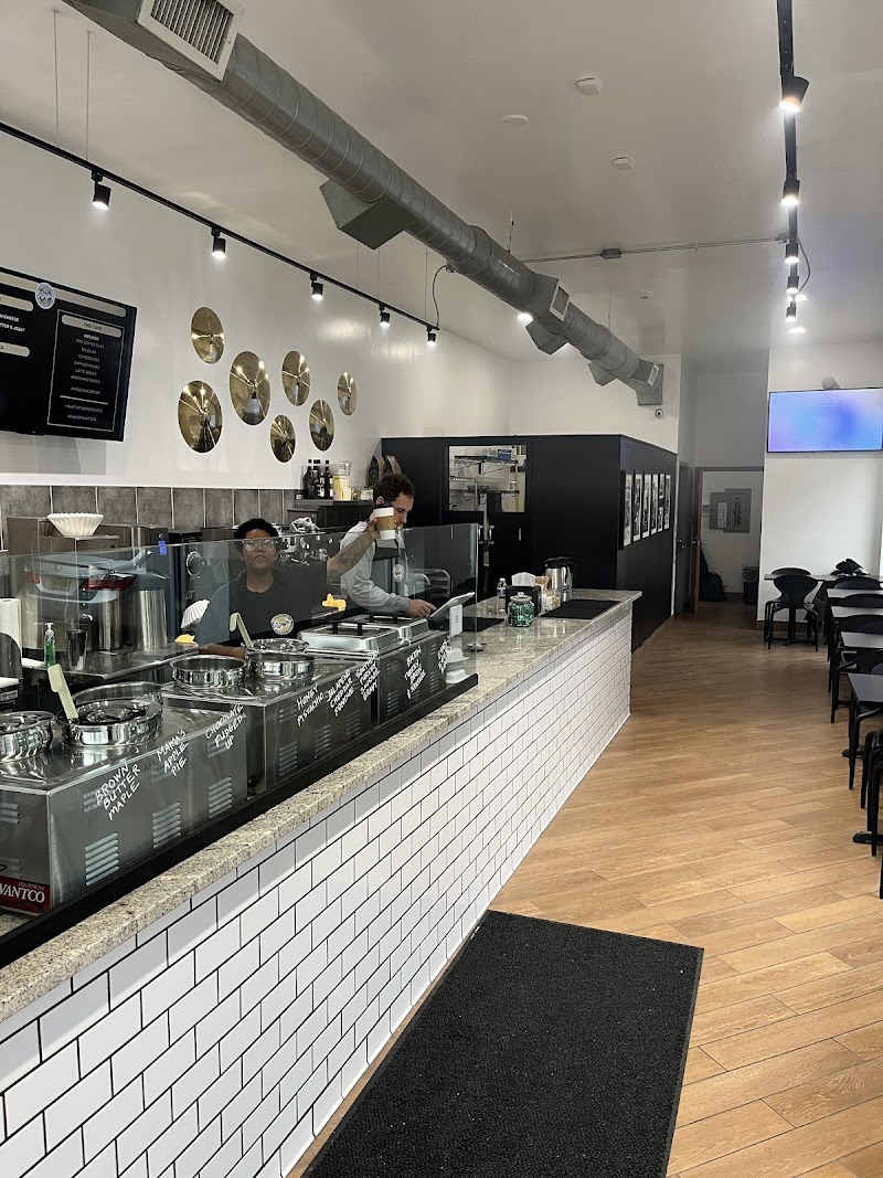 Ringo Coffee & Donuts