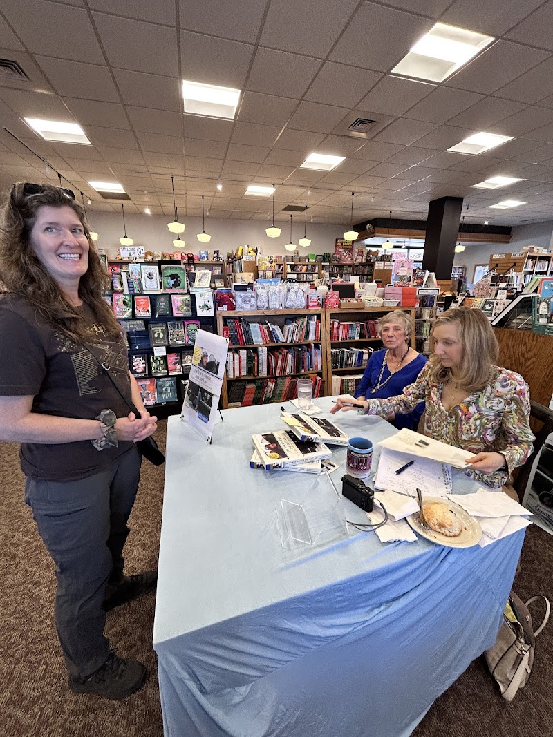 Watermark Books & Cafe