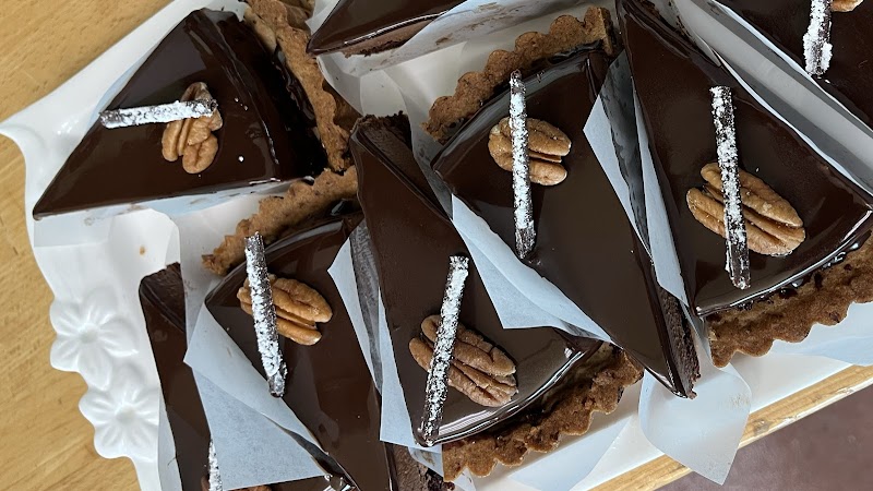 Ravelin Bakery Company