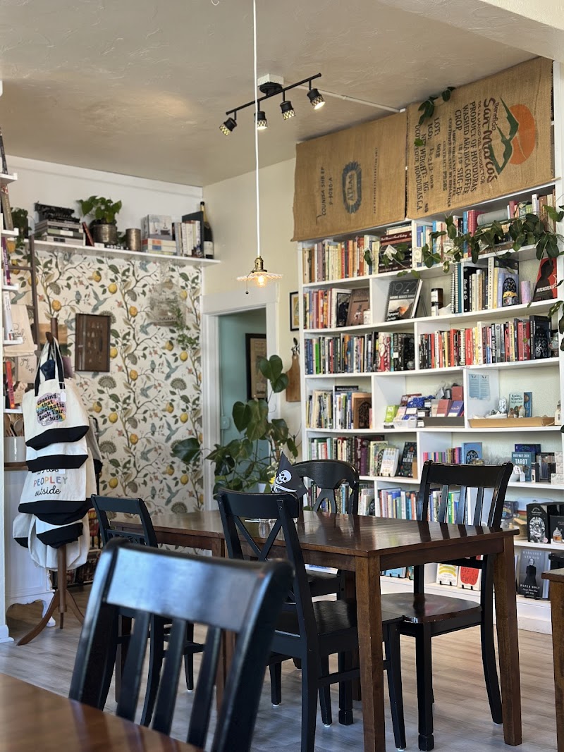 Lemon Hill Cafe & Bookstore