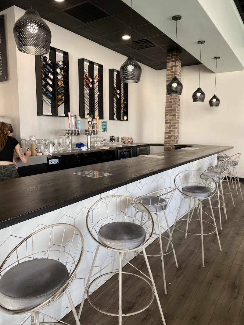 The Blend (Old Northeast) Coffee & Cocktails