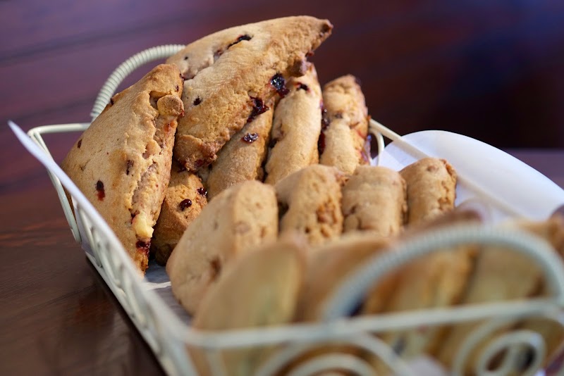 UniquExpressions, Coffee Shop/Cafe & Gallery