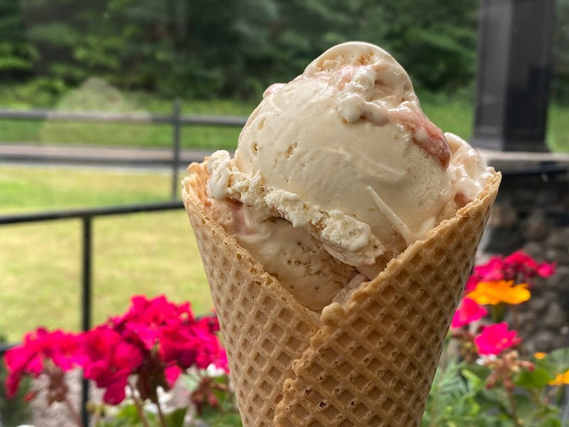 Village Market & Cafe