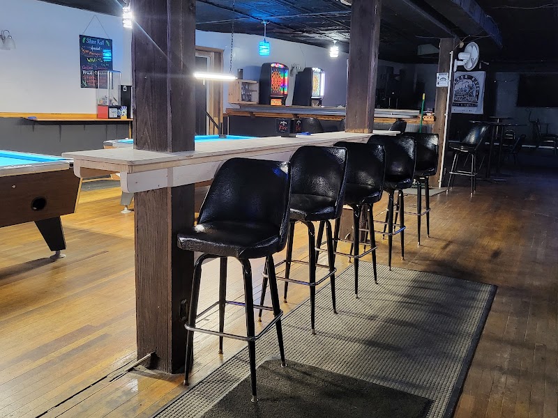 Silver Rail Bar and Grill