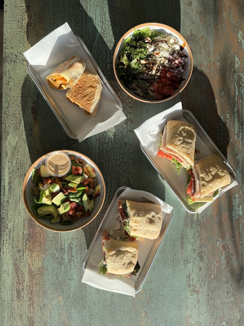 Cinnamon Bear Bakery & Deli