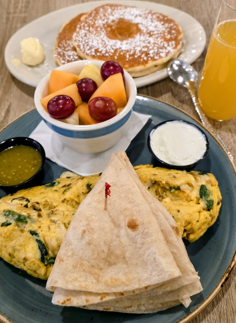 Honey Berry Pancakes & Cafe
